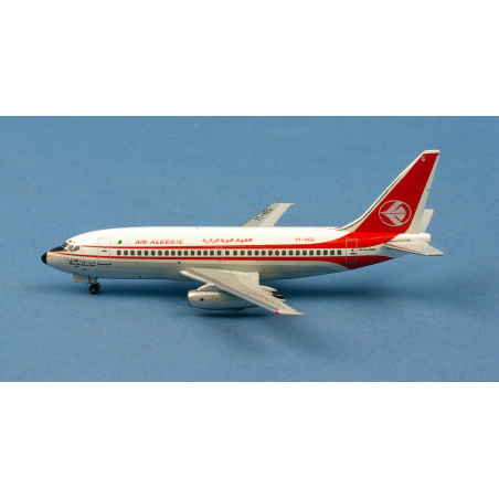 Britannia Airways Boeing 737/200 G-AXNC Die-cast 
